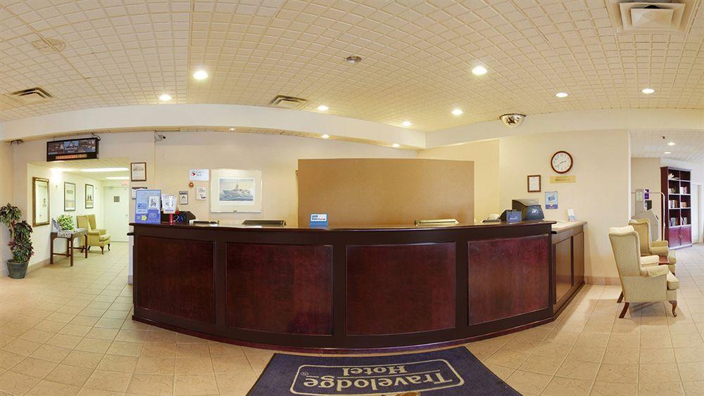 Travelodge Calgary Macleod Trail Bagian luar foto