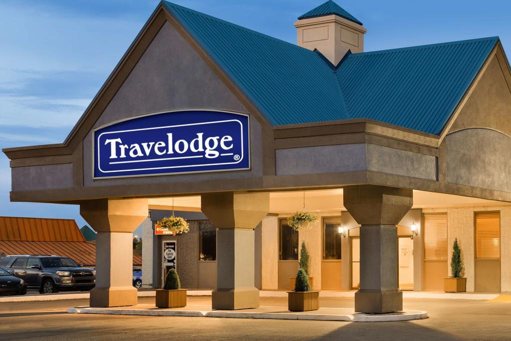 Travelodge Calgary Macleod Trail Bagian luar foto