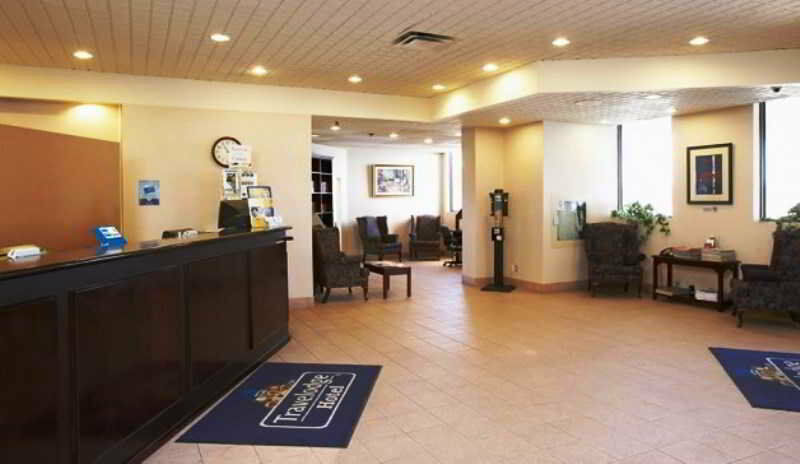 Travelodge Calgary Macleod Trail Bagian luar foto